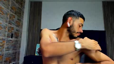 Snapshot of rolo_martinez chatting on November 1, 2025, 7:27 pm rolo martinez online show from November 1, 2025, 7:27 pm