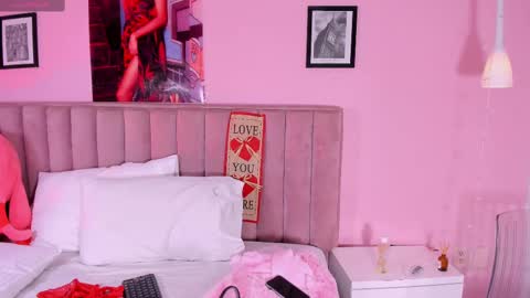 Marcela online show from February 14, 2025, 7:02 pm