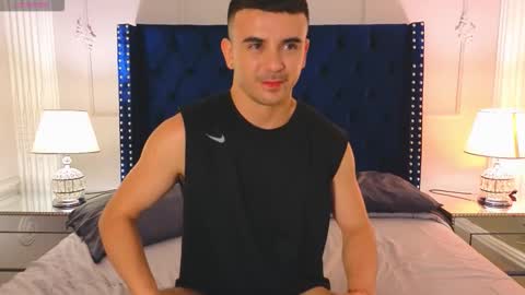   online show from October 18, 2025, 2:51 pm