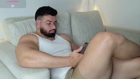 Roman Lux online show from November 26, 2025, 7:42 am