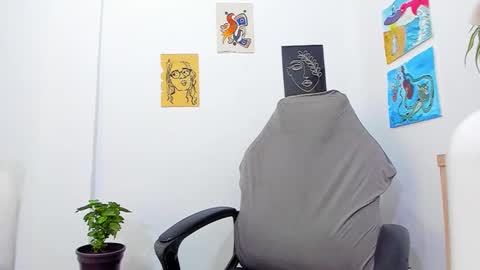 Is A Belle online show from March 2, 2025, 1:49 pm