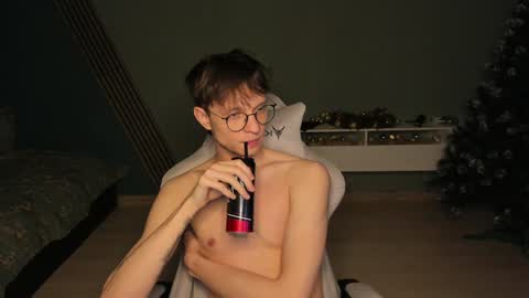 Romeo online show from January 6, 2025, 10:13 am