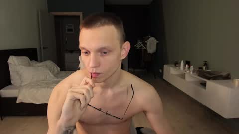 Romeo online show from February 28, 2025, 1:15 am