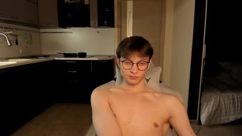 Romeo online show from September 13, 2025, 3:56 pm