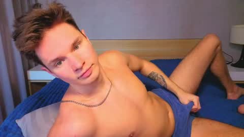 Snapshot of romeosilver chatting on June 1, 2026, 12:23 am Romeo online show from June 1, 2026, 12:23 am