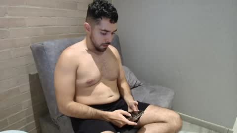 Snapshot of romeosummerx chatting on May 19, 2026, 12:05 am Romeo online show from May 19, 2026, 12:05 am