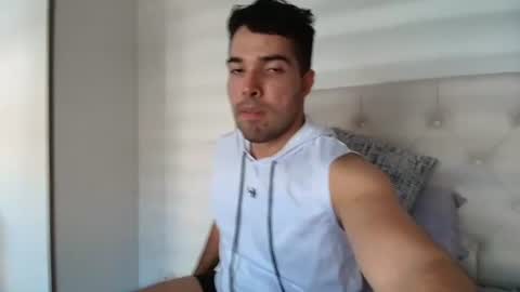 Snapshot of romeosummerx chatting on June 23, 2026, 9:57 pm Romeo online show from June 23, 2026, 9:57 pm
