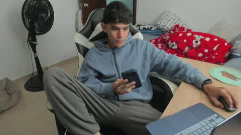 Snapshot of ronaldmq20 chatting on June 6, 2026, 12:27 am Ronaldo online show from June 6, 2026, 12:27 am