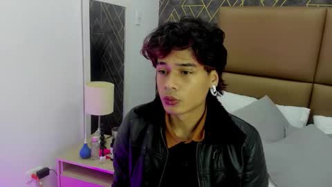 RONALD  online show from November 3, 2025, 2:18 pm