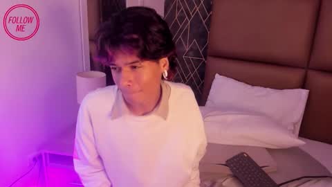 RONALD  online show from November 13, 2025, 2:49 pm