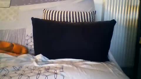 ronbig8inch online show from September 15, 2025, 2:44 am