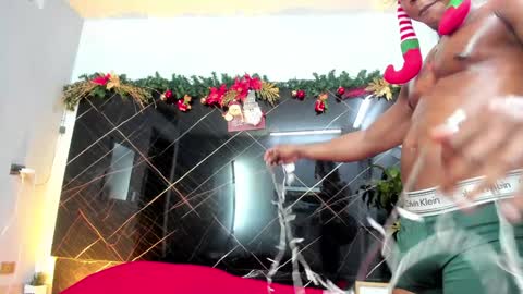 Ronnie 777 online show from December 2, 2024, 9:39 pm