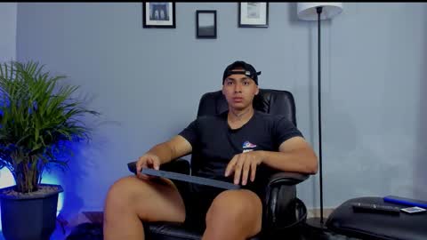 RonnieCanford online show from February 3, 2026, 2:53 am