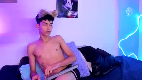 room_69xxx online show from September 18, 2025, 12:18 pm