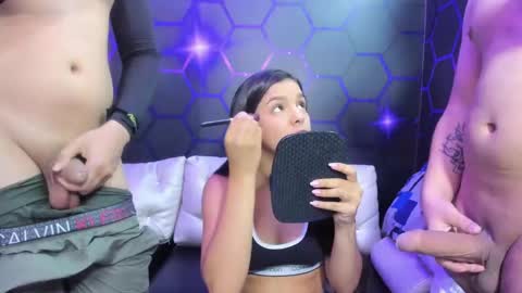 Snapshot of room_kitty chatting on March 11, 2025, 11:15 pm MIA AND PAUL online show from March 11, 2025, 11:15 pm