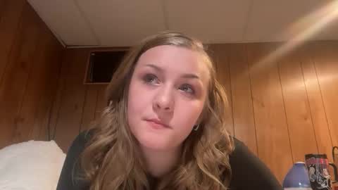 Rose online show from December 15, 2025, 11:09 pm