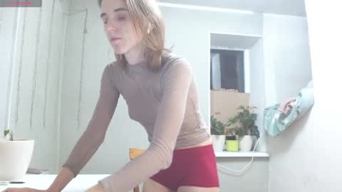 rosa843850 online show from December 2, 2024, 2:09 am