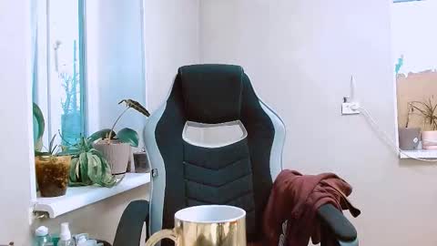 rosa843850 online show from November 2, 2025, 2:52 pm