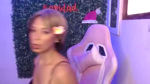 Snapshot of rosa_skinny chatting on February 3, 2026, 6:24 pm rosa online show from February 3, 2026, 6:24 pm