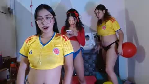 rosa_woolf online show from June 27, 2026, 12:22 pm