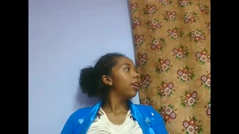 rosah225127 online show from May 1, 2026, 5:17 pm