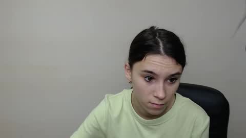 Rose online show from September 17, 2025, 6:26 am