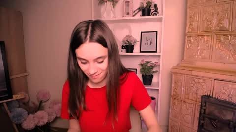 Snapshot of rosalais_ chatting on May 5, 2026, 6:54 am Rose online show from May 5, 2026, 6:54 am