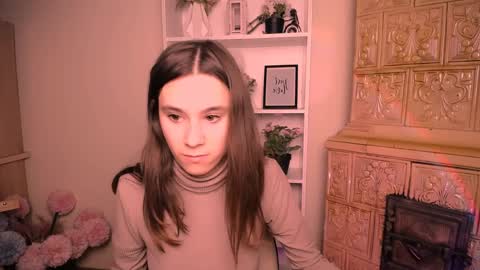 Snapshot of rosalais_ chatting on May 13, 2026, 6:44 am Rose online show from May 13, 2026, 6:44 am