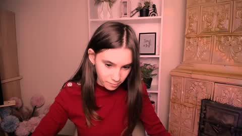 Snapshot of rosalais_ chatting on May 14, 2026, 6:20 am Rose online show from May 14, 2026, 6:20 am