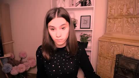 Snapshot of rosalais_ chatting on May 20, 2026, 6:30 am Rose online show from May 20, 2026, 6:30 am