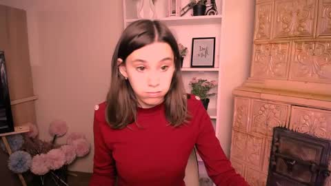 Snapshot of rosalais_ chatting on May 30, 2026, 6:10 am Rose online show from May 30, 2026, 6:10 am