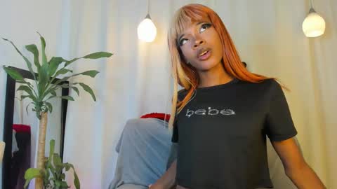 rosaly_rodman online show from October 15, 2025, 1:55 pm