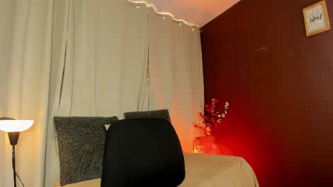 rosario_tijeraxxx online show from June 17, 2026, 6:31 pm