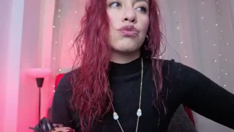 rosario_tijeraxxx online show from June 26, 2026, 2:54 pm