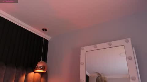 Snapshot of rosary_waith_ chatting on October 11, 2025, 3:39 am rosary_waith_ online show from October 11, 2025, 3:39 am