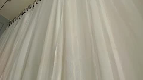 rose__monroe online show from February 15, 2026, 7:43 pm