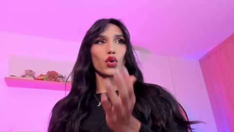 Rose Saenz online show from November 27, 2025, 8:00 pm