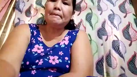 rose_ann123 online show from September 16, 2025, 2:12 am