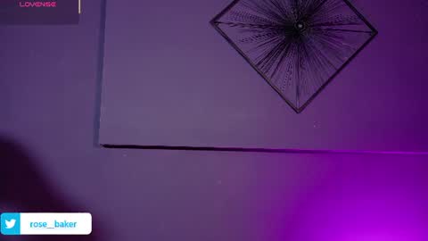 Snapshot of rose_baker_ chatting on July 23, 2026, 12:03 pm ROSE BAKER online show from July 23, 2026, 12:03 pm