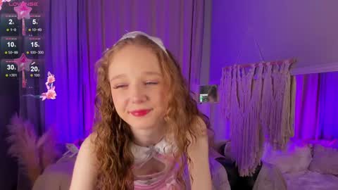 Rose online show from December 3, 2024, 9:56 pm