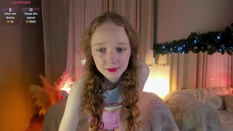 Rose online show from January 1, 2025, 9:52 pm