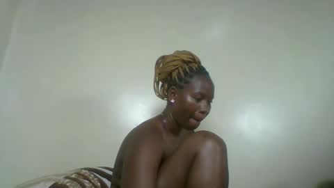 rose_coco online show from September 11, 2025, 12:11 am