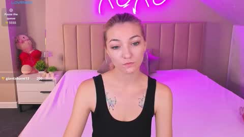 Kimberlly online show from December 15, 2025, 12:59 am