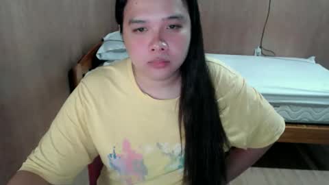 Danielle online show from April 15, 2026, 5:47 am