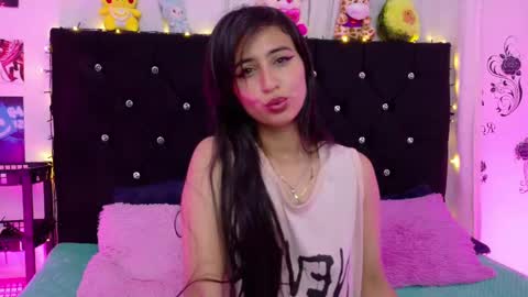 Snapshot of rose_smiley1 chatting on September 15, 2025, 3:28 am Rose online show from September 15, 2025, 3:28 am