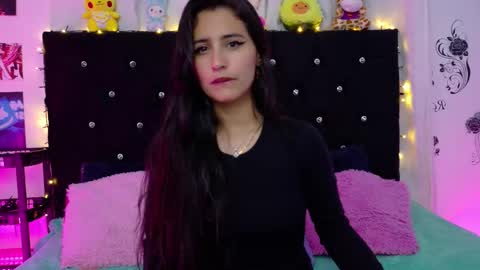 Snapshot of rose_smiley1 chatting on September 16, 2025, 4:13 am Rose online show from September 16, 2025, 4:13 am