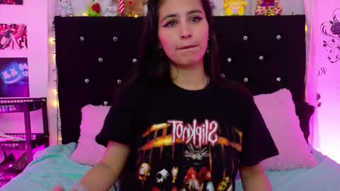 Rose online show from December 21, 2025, 2:41 am