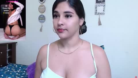 rose_towers4 online show from December 13, 2025, 9:31 pm