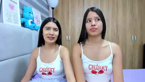 Rose y Miah online show from July 4, 2026, 3:35 am