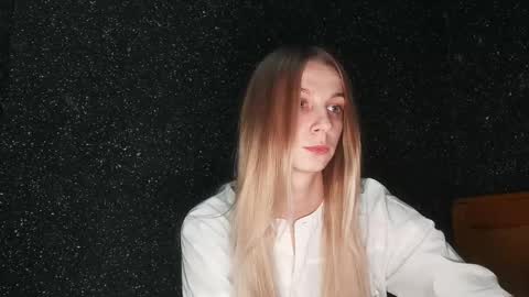 Helena online show from October 29, 2025, 8:10 pm